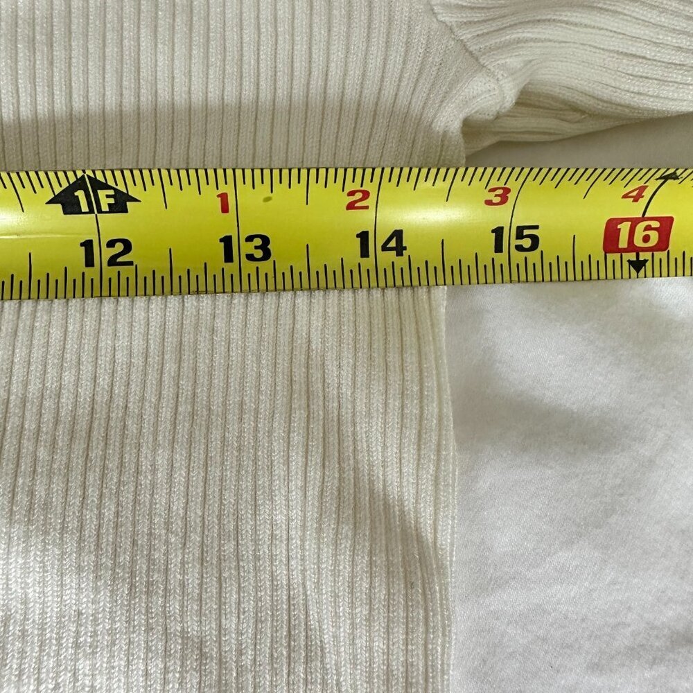H&M Girls White Scoop Neck Ribbed Shirt — NWT - Picture 4 of 4